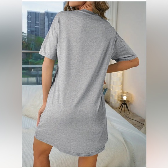 Sleepy Head T-Shirt - Picture 5 of 7